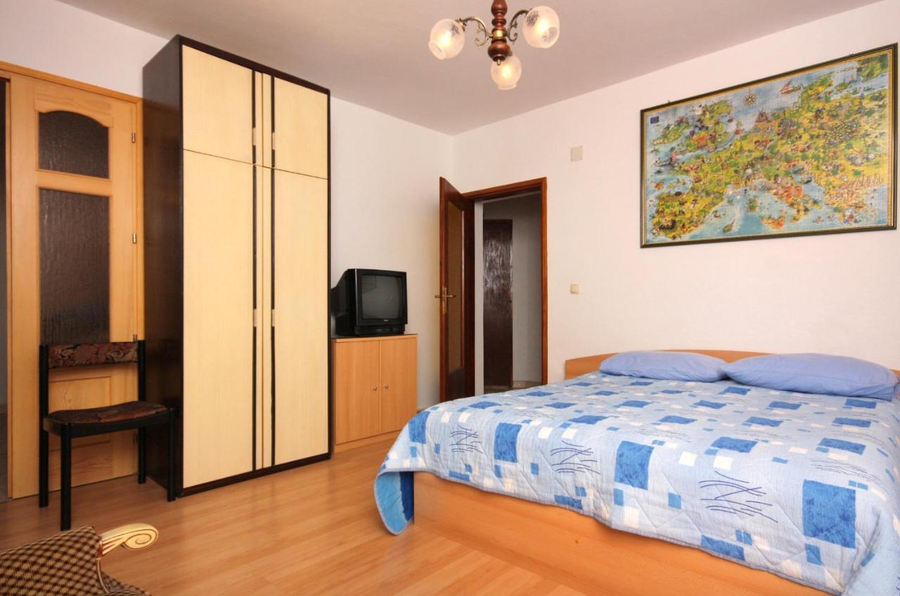 Apartment Vrbnik 5301B Esterno foto
